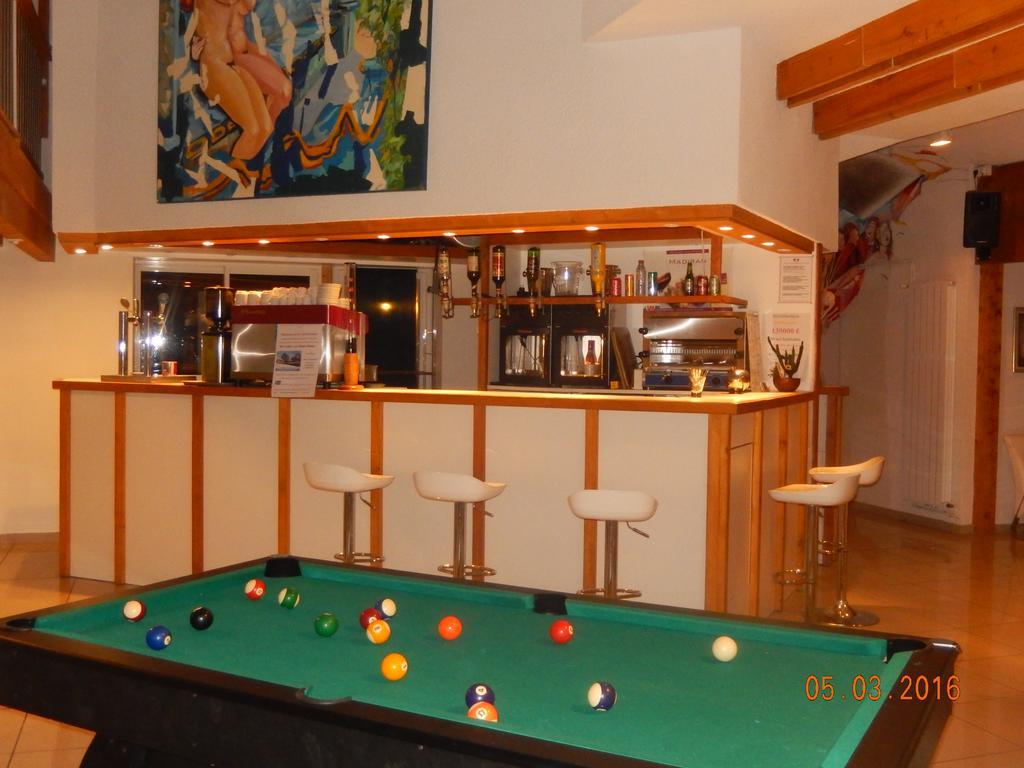 Hotel Eco Logis Espace Bellevue Séméac Εξωτερικό φωτογραφία